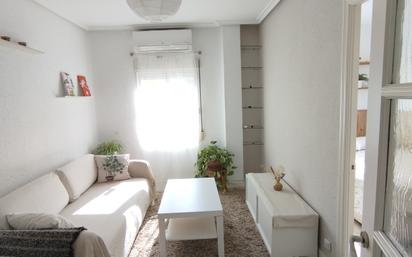 Living room of Flat for sale in  Madrid Capital  with Air Conditioner