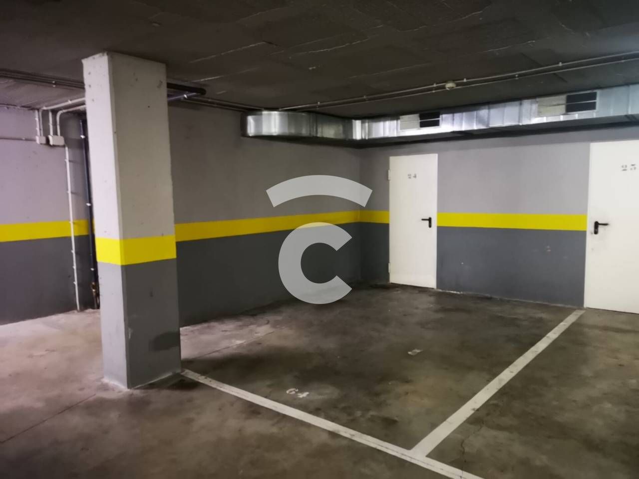 Garaje de alquiler en Menedez Pelayo, Estadi - Santa Anna