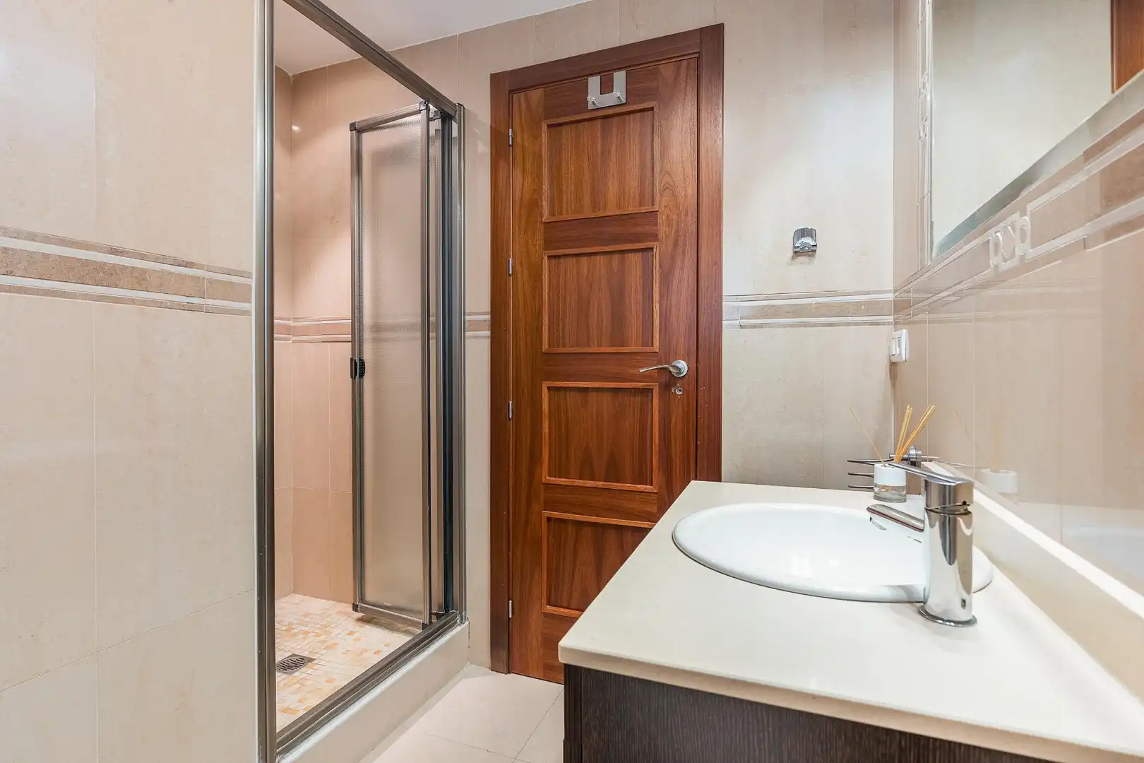 Baño de Piso en venta en Granada con Aire acondicionado