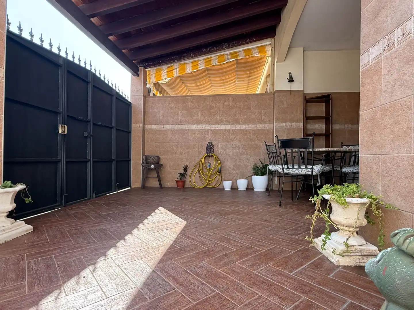 Terraza de Casa adosada en venta en Aljaraque con Aire acondicionado, Terraza y Piscina comunitaria