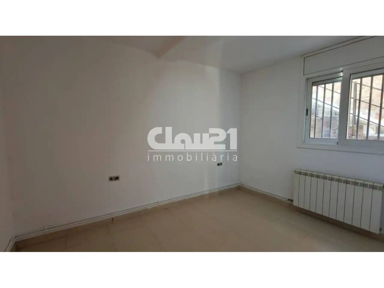 Habitación de Piso en venta en Avià con Calefacción, Terraza y Balcón