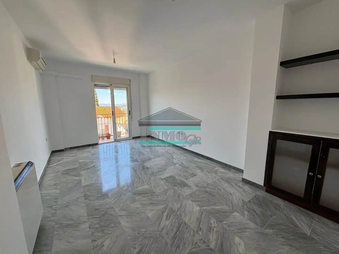 Sala d'estar de Pis en venda en La Zubia amb Aire condicionat, Calefacció i Balcó