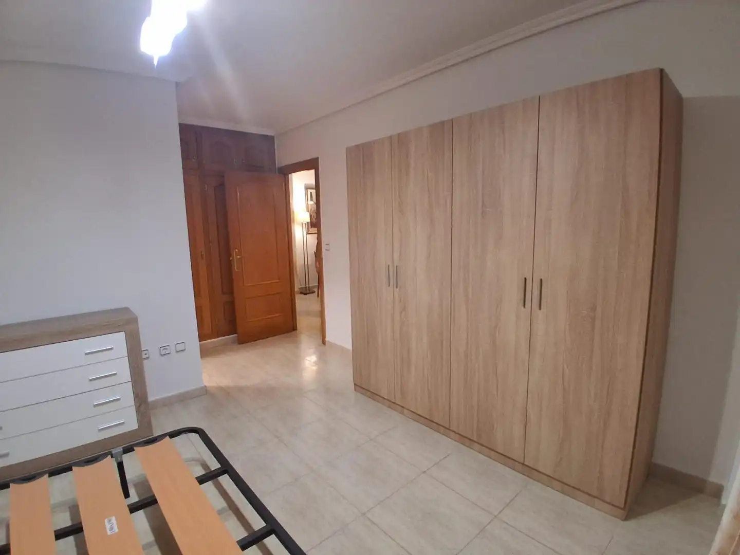 Schlafzimmer von Erdgeschoss zur Miete in Murcia mit Klimaanlage