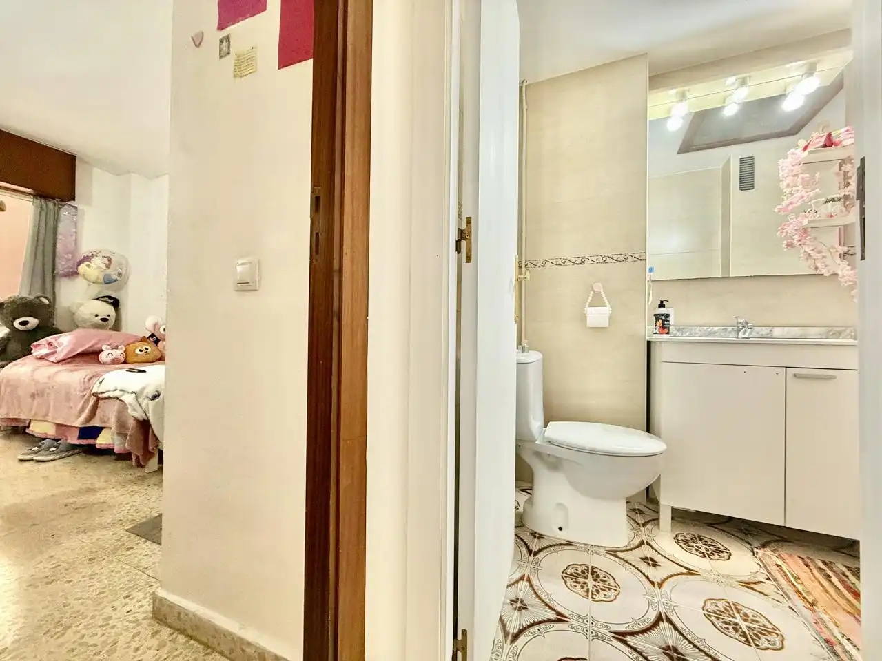 Bathroom of Flat for sale in  Palma de Mallorca  with Air Conditioner, Heating and Balcony