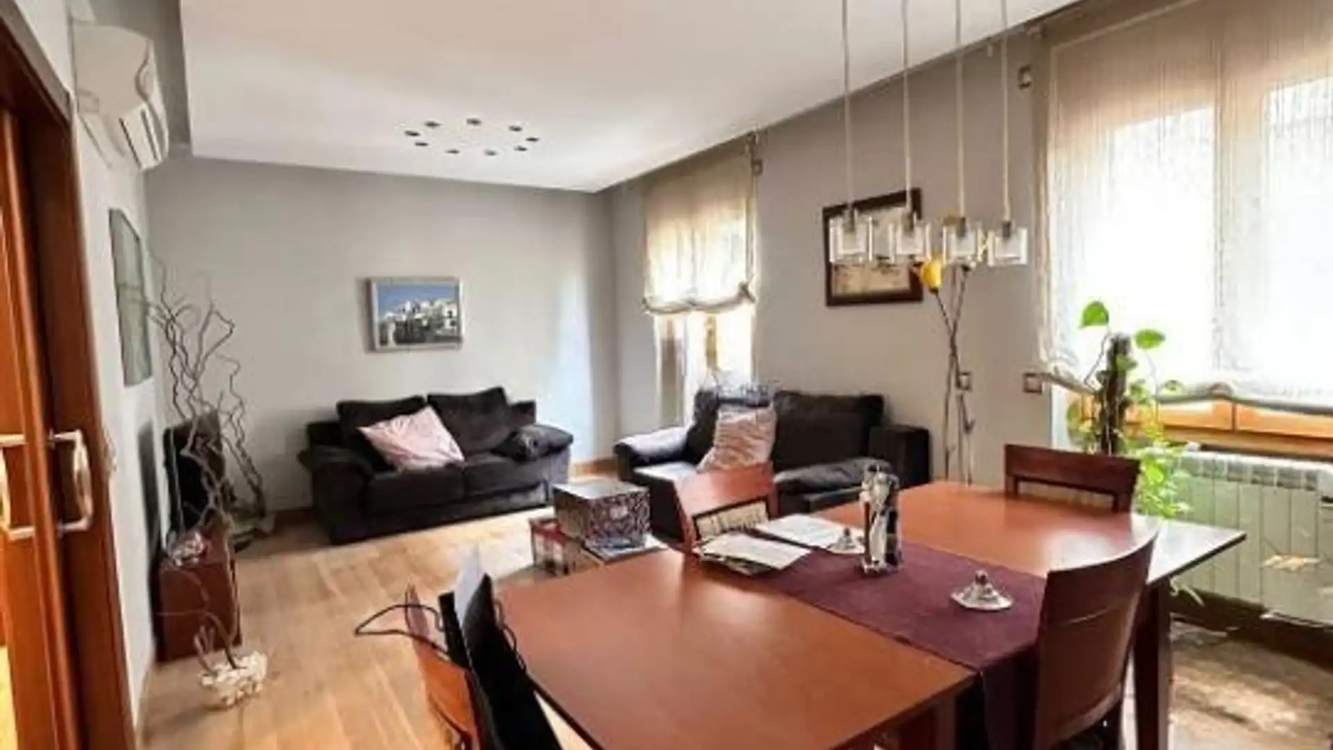 Vista exterior de Piso en venta en Salamanca Capital con Aire acondicionado, Calefacción y Parquet