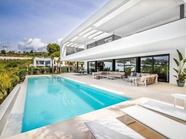 Casa amb balcó de lloguer a Nueva Andalucía