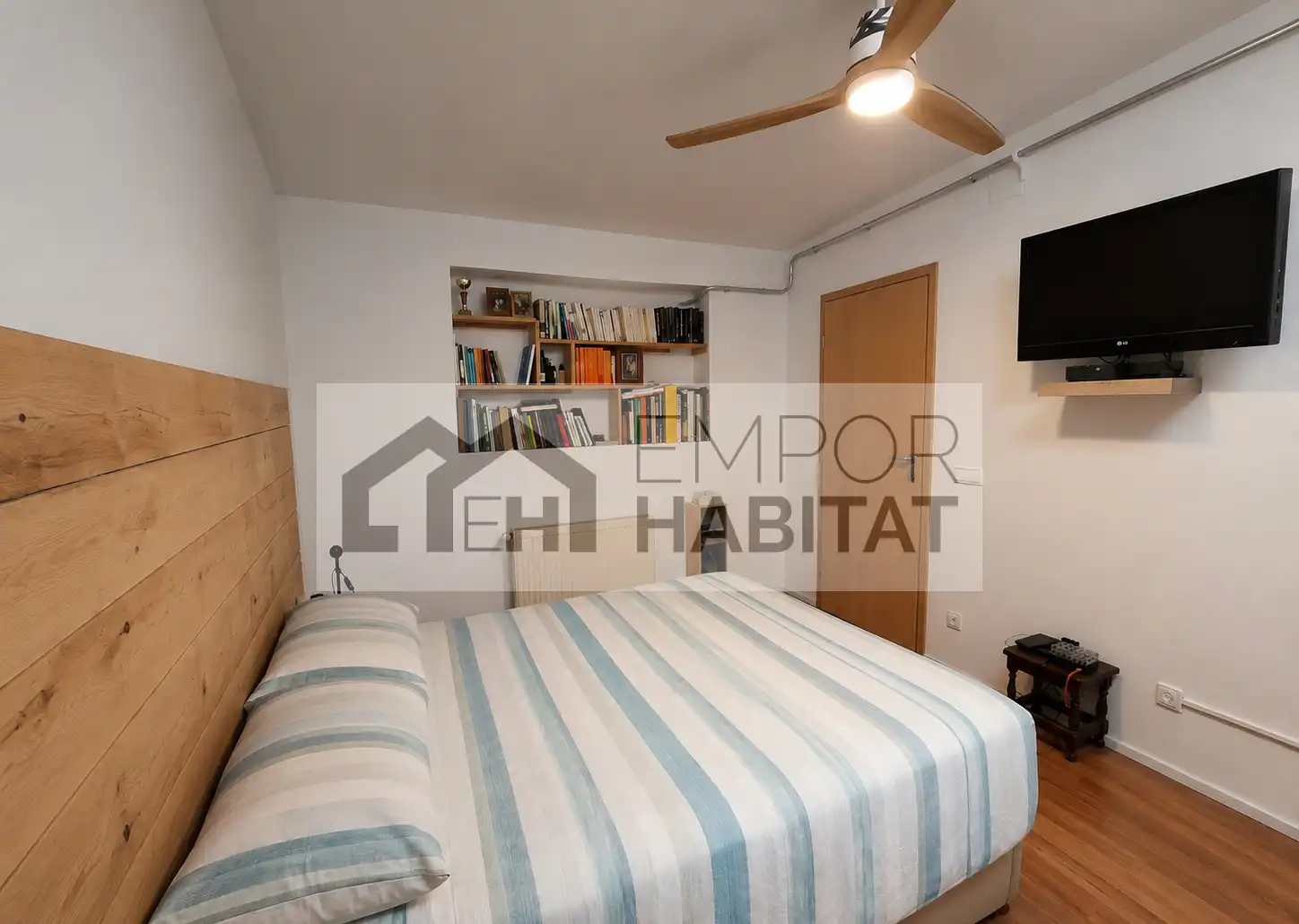 Schlafzimmer von Einfamilien-Reihenhaus zum Verkauf in Llançà mit Klimaanlage, Heizung und Terrasse