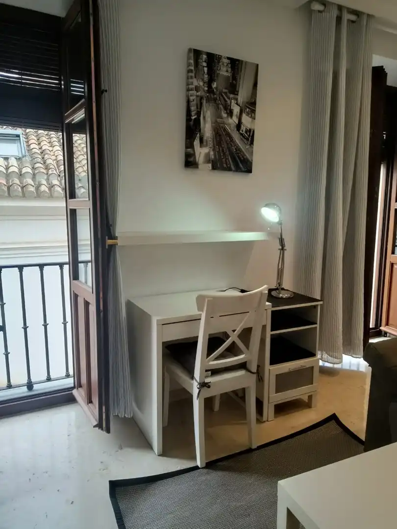 Dachboden zur Miete in Calle Santa Escolástica, San Matías - Realejo