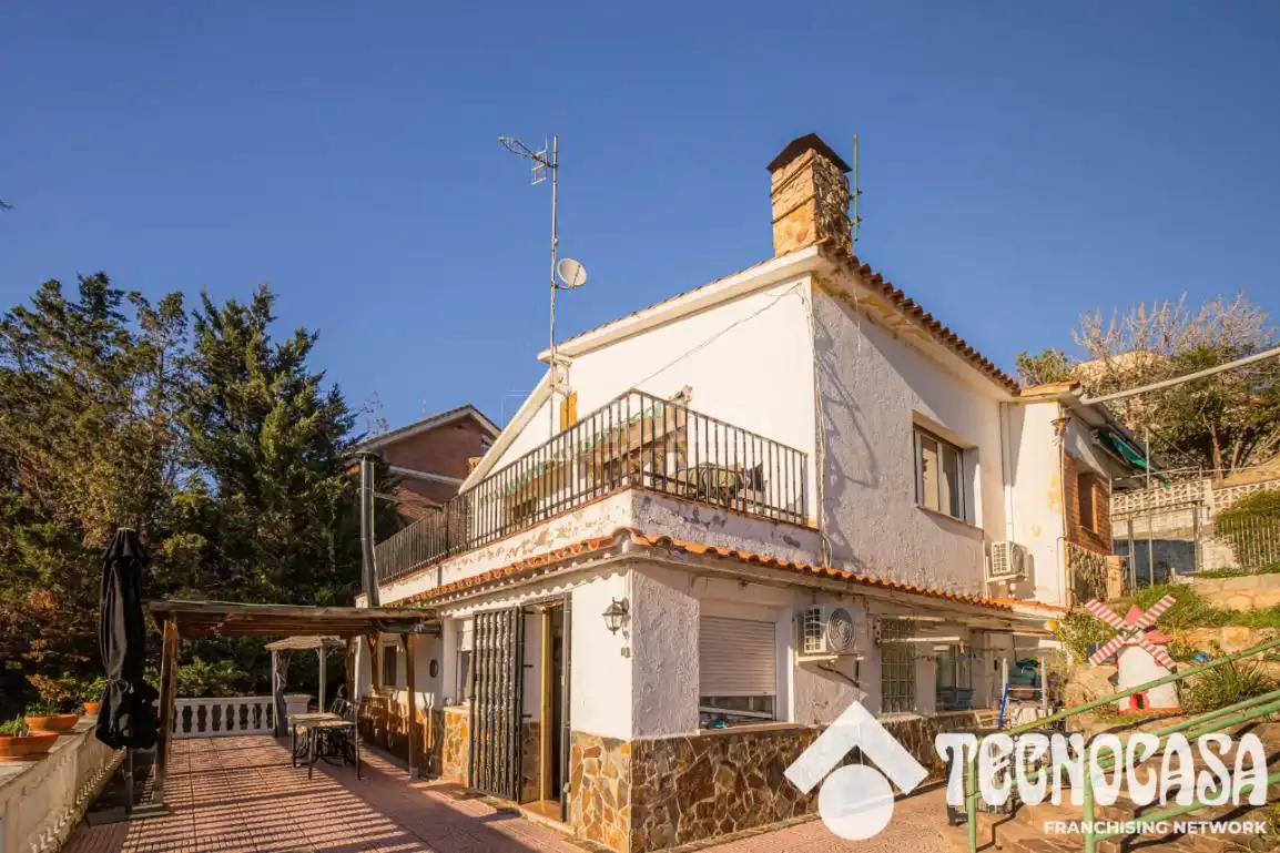 Vista exterior de Casa o chalet en venta en Argentona con Aire acondicionado, Calefacción y Terraza