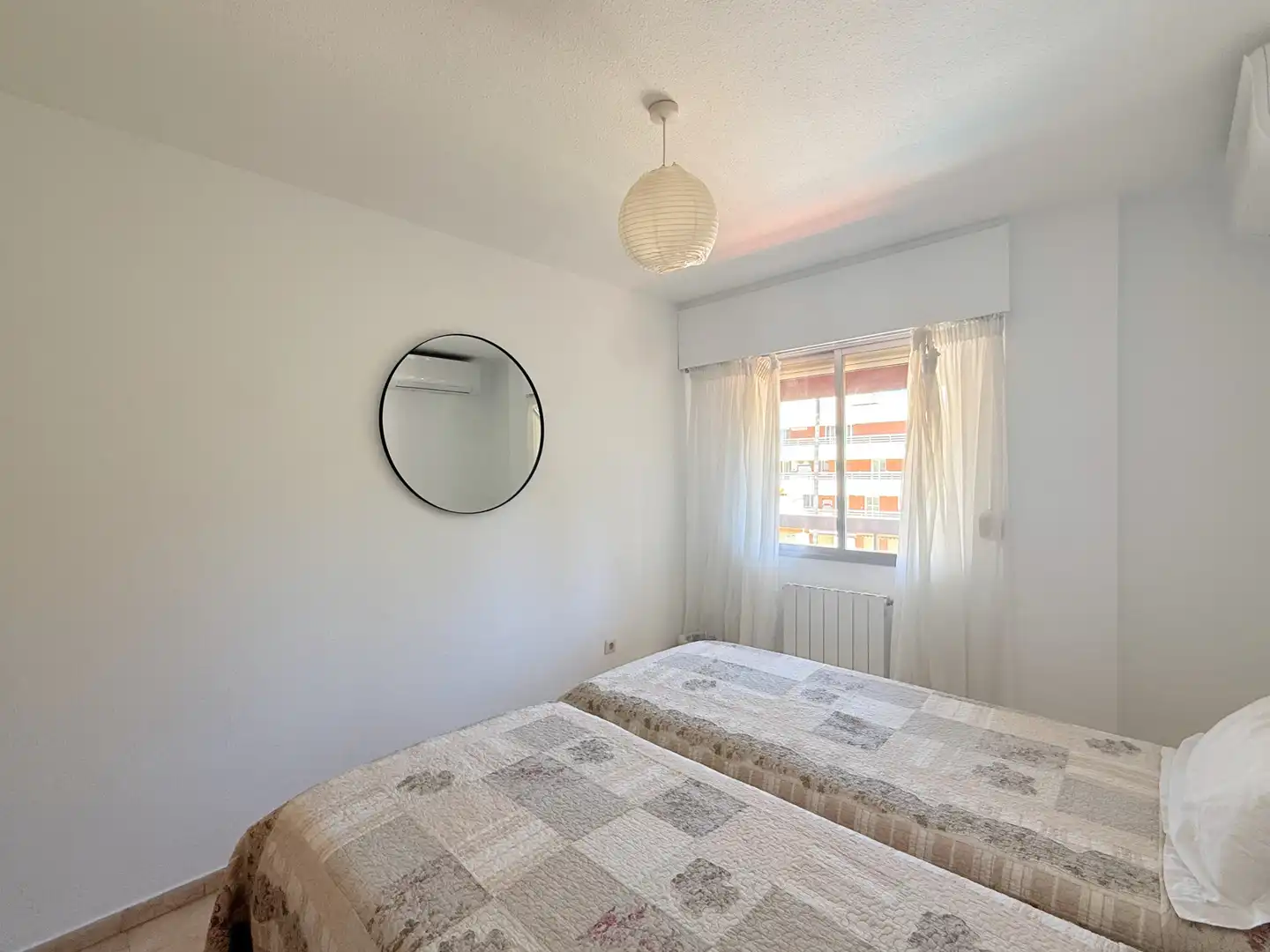 Habitación de Apartamento de alquiler en Marbella con Terraza, Piscina y Piscina comunitaria