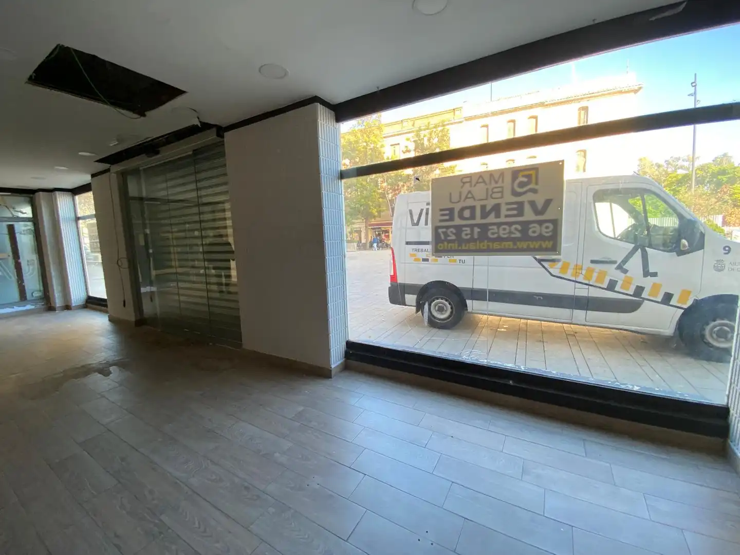 Local comercial en venta en Carrer Nogueres 1, imagen 26