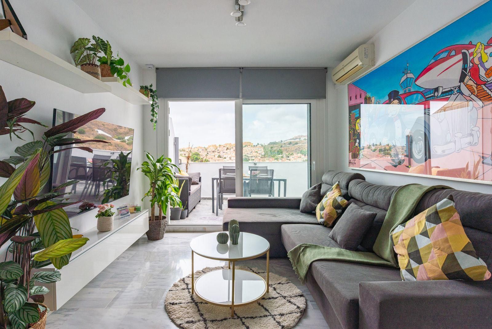 Sala d'estar de Àtic en venda en Mijas amb Aire condicionat, Terrassa i Piscina