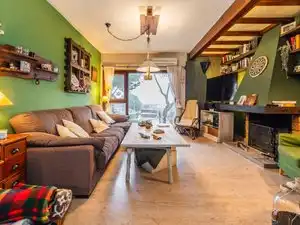 Sala d'estar de Casa o xalet en venda en Galapagar amb Aire condicionat, Calefacció i Jardí privat