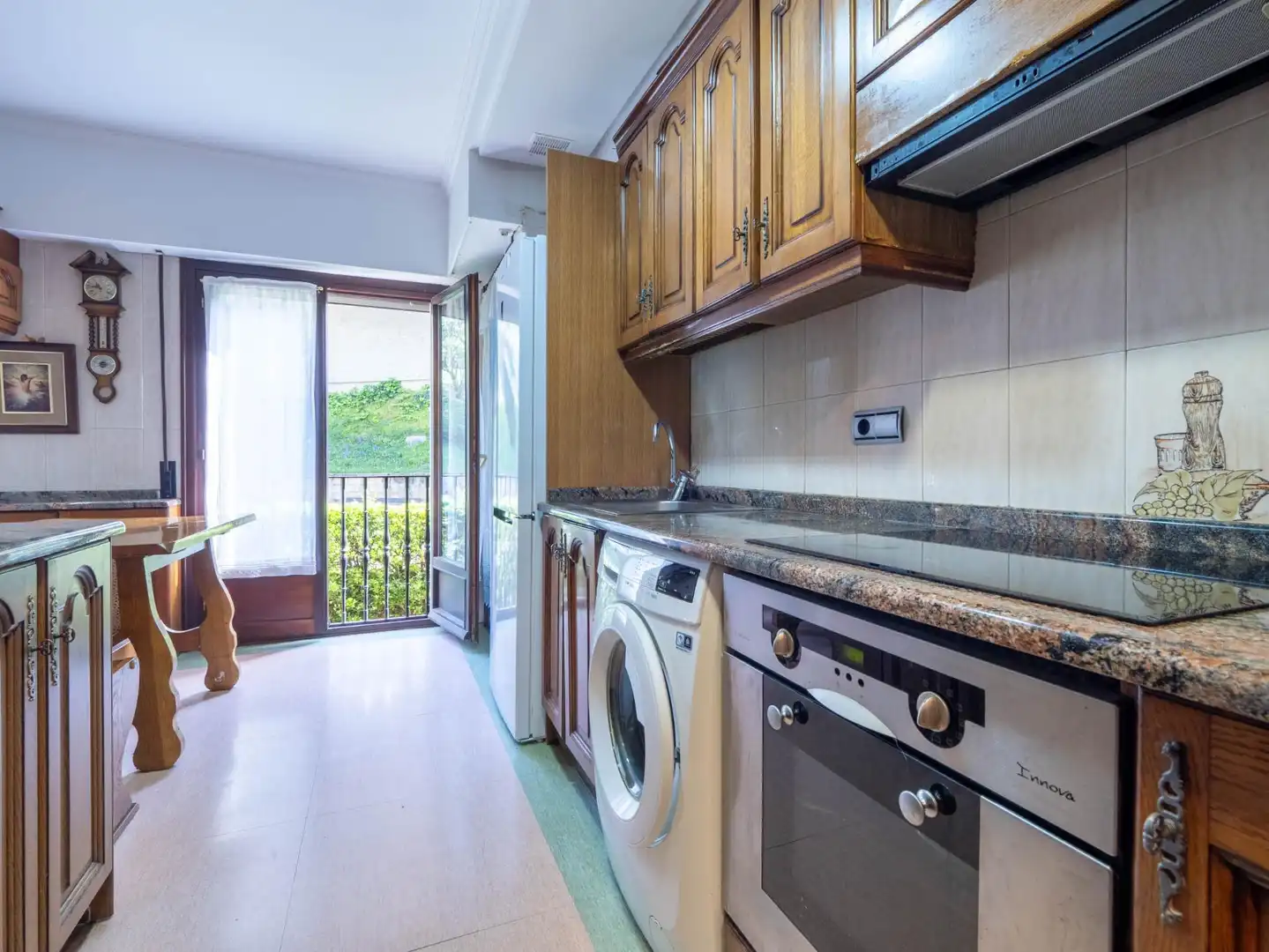 Küche von Wohnung zum Verkauf in Donostia - San Sebastián  mit Heizung, Terrasse und Abstellraum