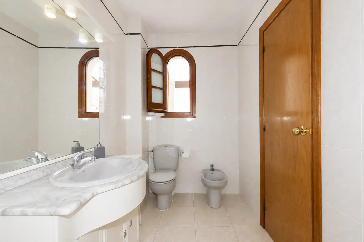 Bathroom of Detached homes for sale in Vandellòs i l'Hospitalet de l'Infant  with Heating, Private garden and Terrace