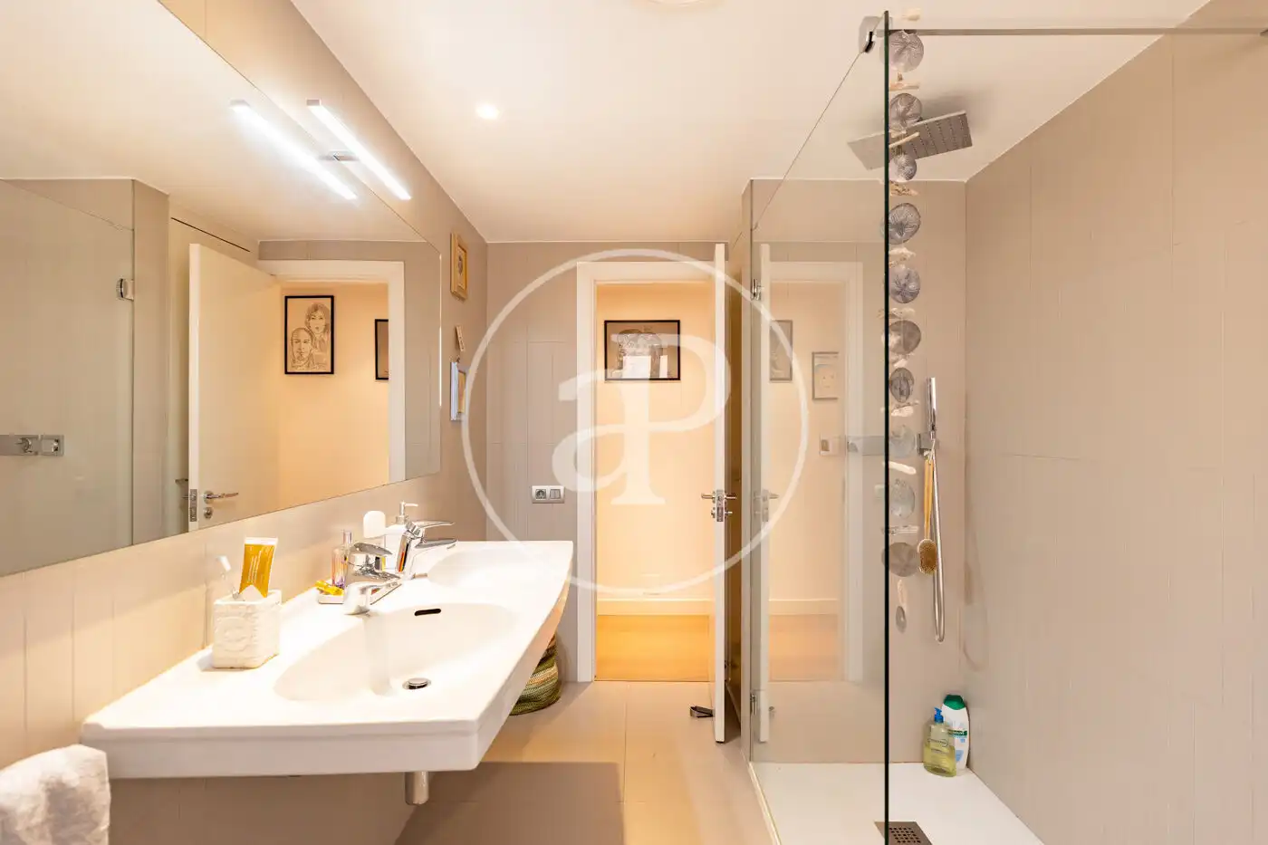 Baño de Piso en venta en Barcelona con Aire acondicionado, Calefacción y Terraza