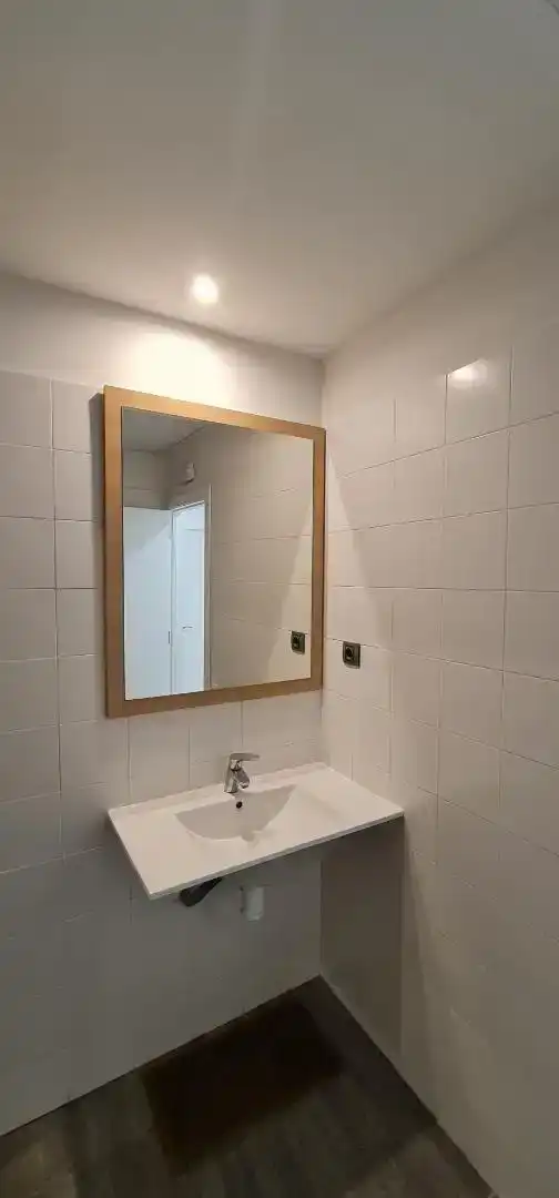 Bany de Oficina de lloguer en Vilanova i la Geltrú