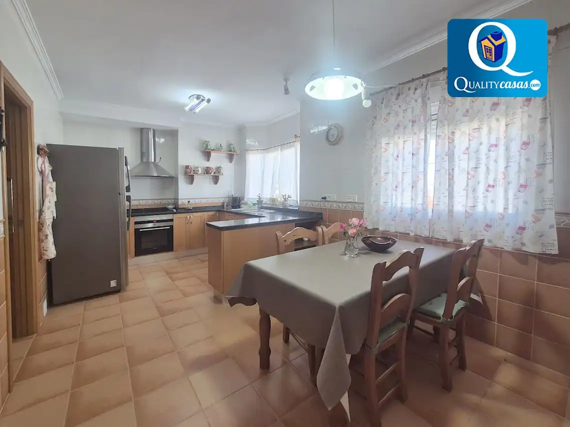 Cocina de Casa o chalet en venta en Mutxamel con Aire acondicionado, Calefacción y Terraza