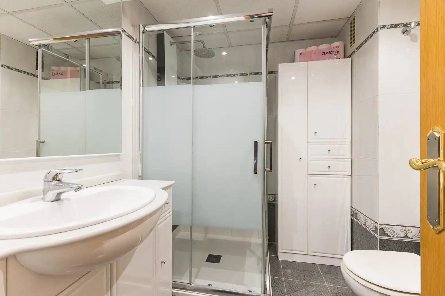 Baño de Piso en venta en Valencia con Aire acondicionado y Calefacción