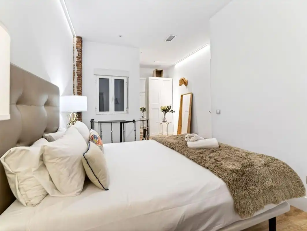 Habitación de Planta baja en venta en Madrid con Aire acondicionado, Calefacción y Amueblado