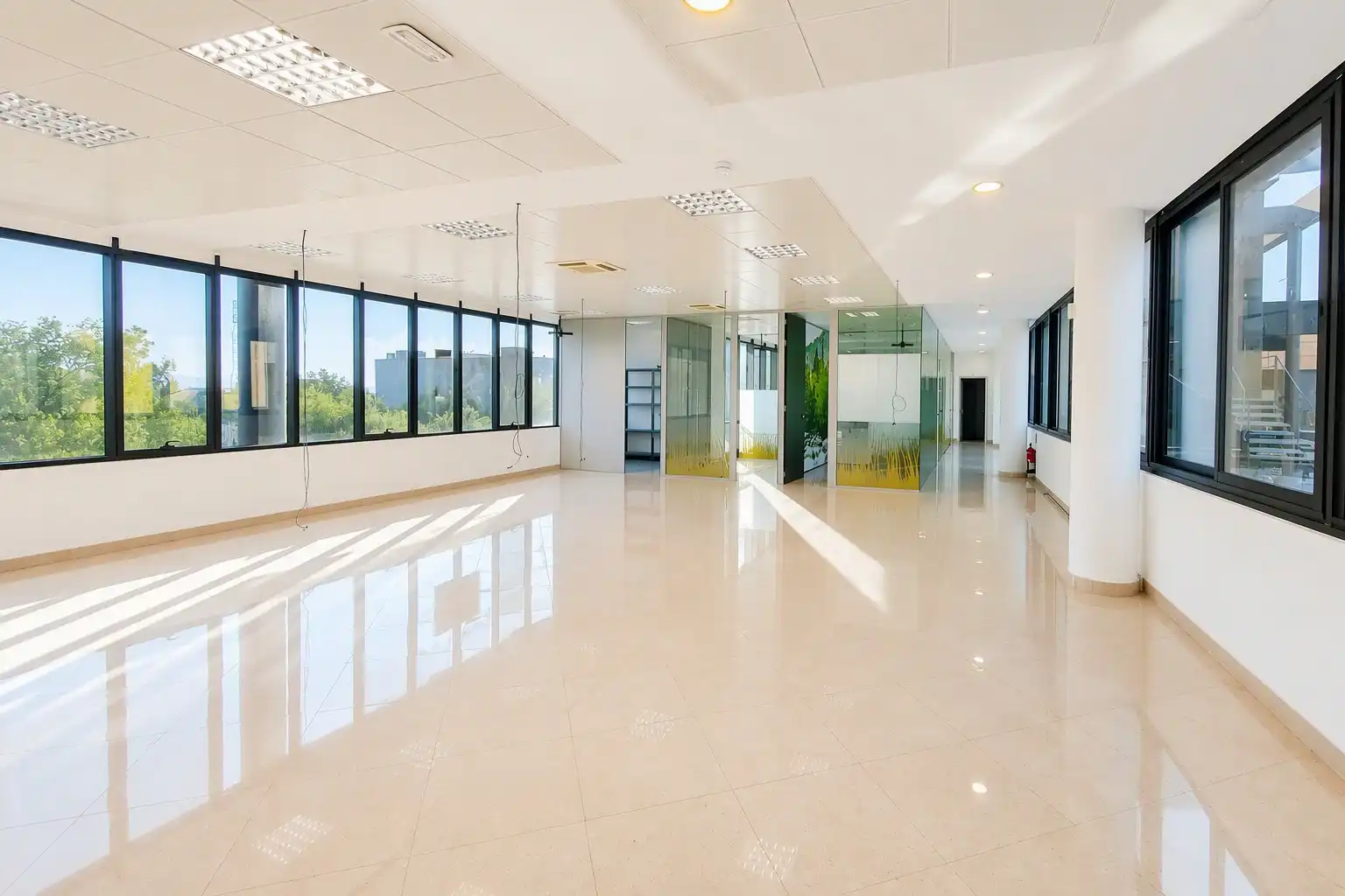 Office space with lift to rent in Carrer Gremi Velluters 15, imagen 3