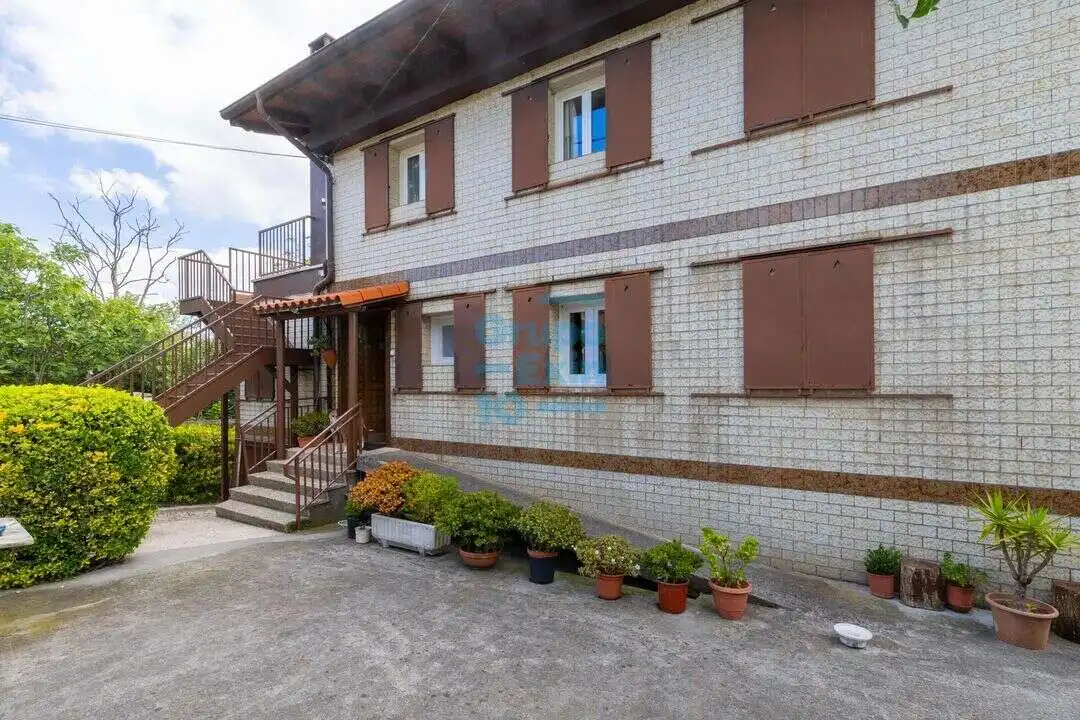 Vista exterior de Casa o chalet en venta en Donostia - San Sebastián  con Calefacción, Jardín privado y Terraza