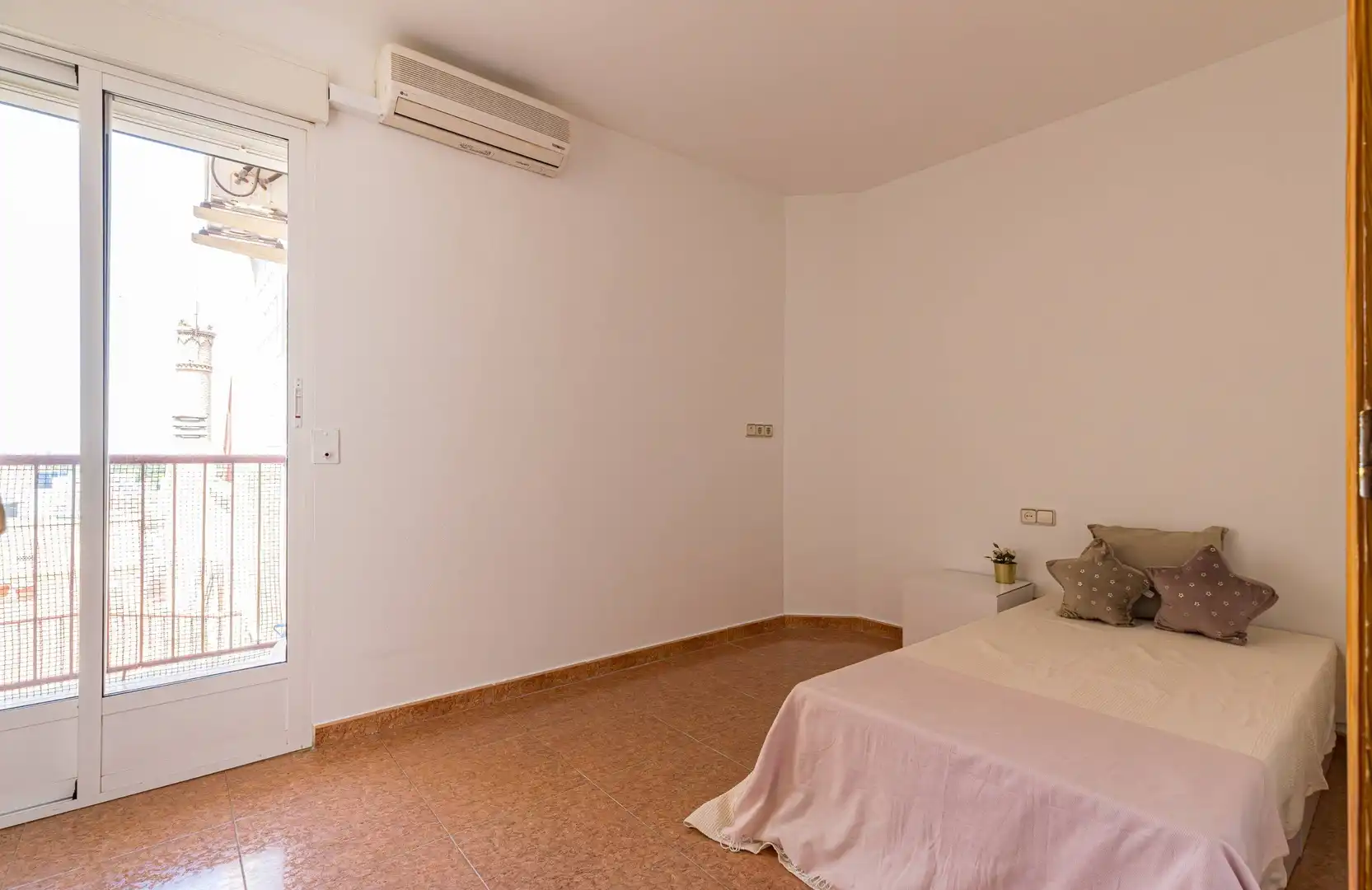 Habitación de Ático en venta en Murcia con Terraza, Trastero y Balcón