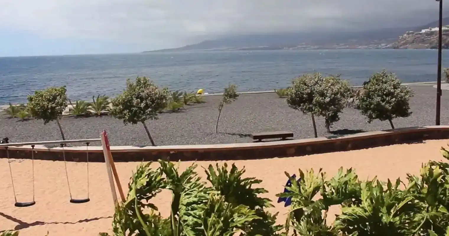 Pis de lloguer en El Rosario amb Aire condicionat, Jardí privat i Moblat