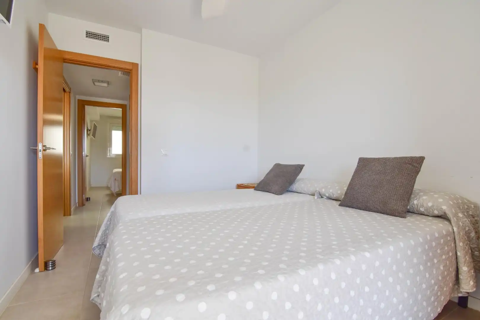 Apartments for rent in Avenida TRAMUNTANA, Playa del Puig