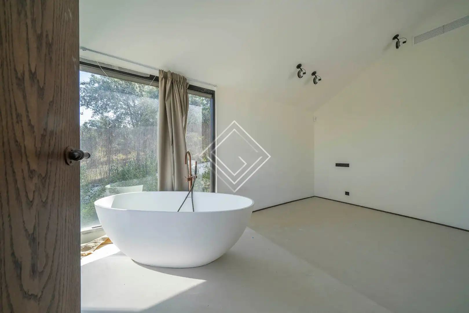 Bany de Casa o xalet de lloguer en Madrid amb Aire condicionat, Jardí privat i Terrassa