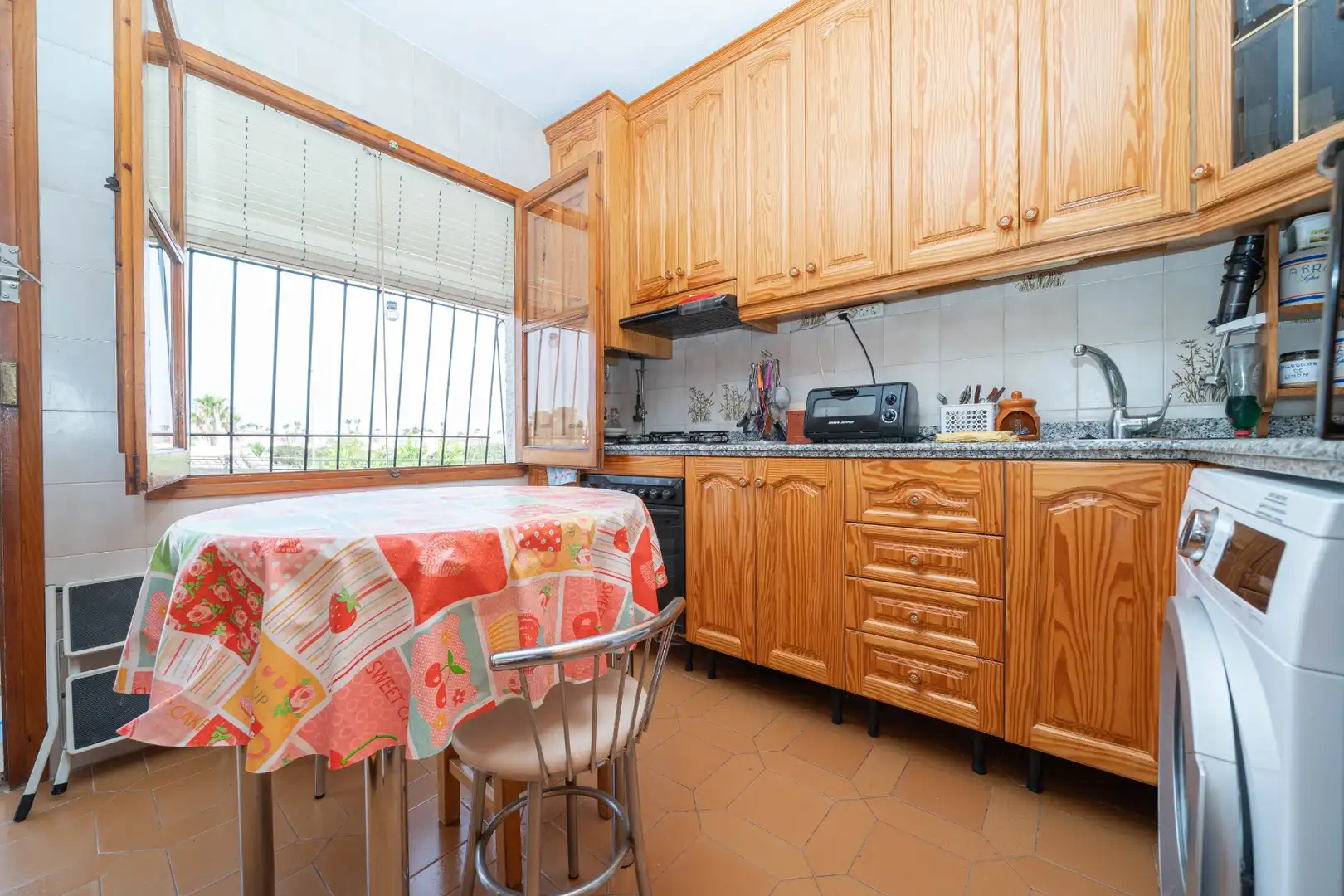 Cuina de Casa o xalet en venda en Orihuela amb Terrassa