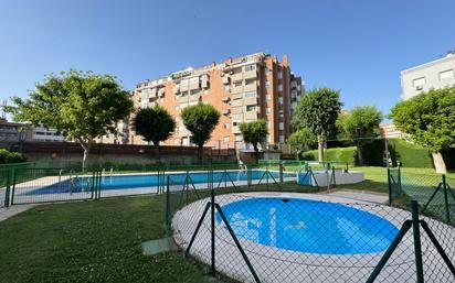 Piscina de Pis en venda en Fuenlabrada amb Piscina comunitària