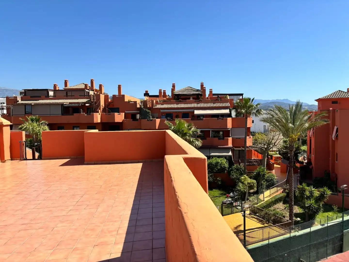 Exterior view of Attic for sale in Vélez-Málaga  with Air Conditioner, Terrace and Balcony