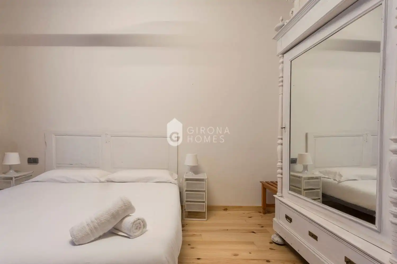 Bedroom of Apartments for sale in Girona  with Heating, Private garden and Terrace
