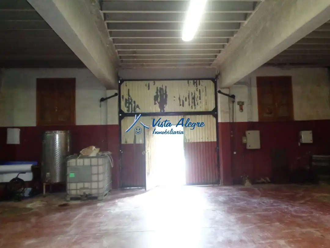 Edificio en venta en Villabuena de Álava / Eskuernaga