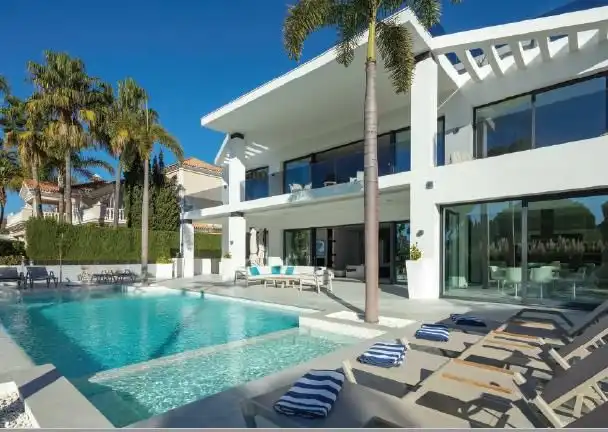 Villa con piscina in vendita a Nueva Andalucía, imagen 18