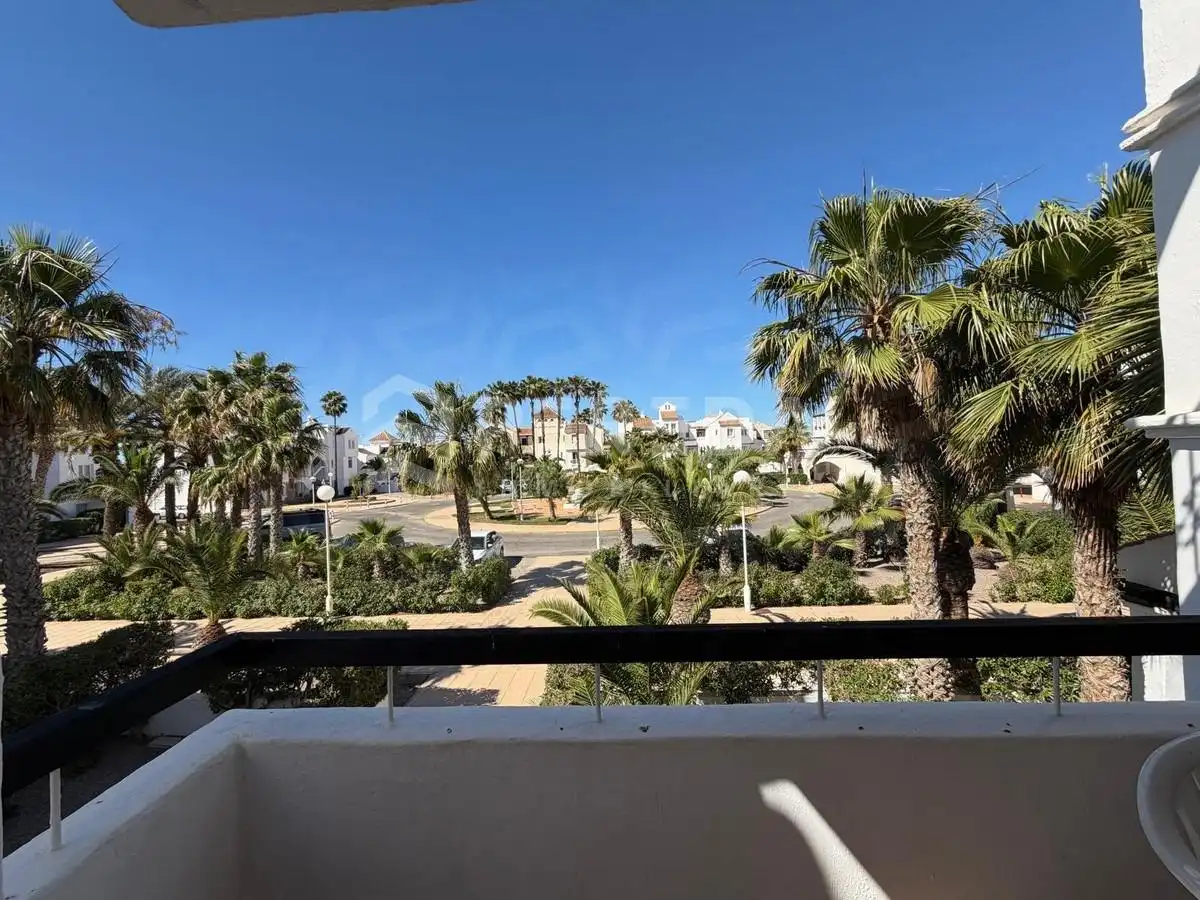 Terrasse von Wohnungen zum Verkauf in Roquetas de Mar mit Klimaanlage, Privatgarten und Terrasse