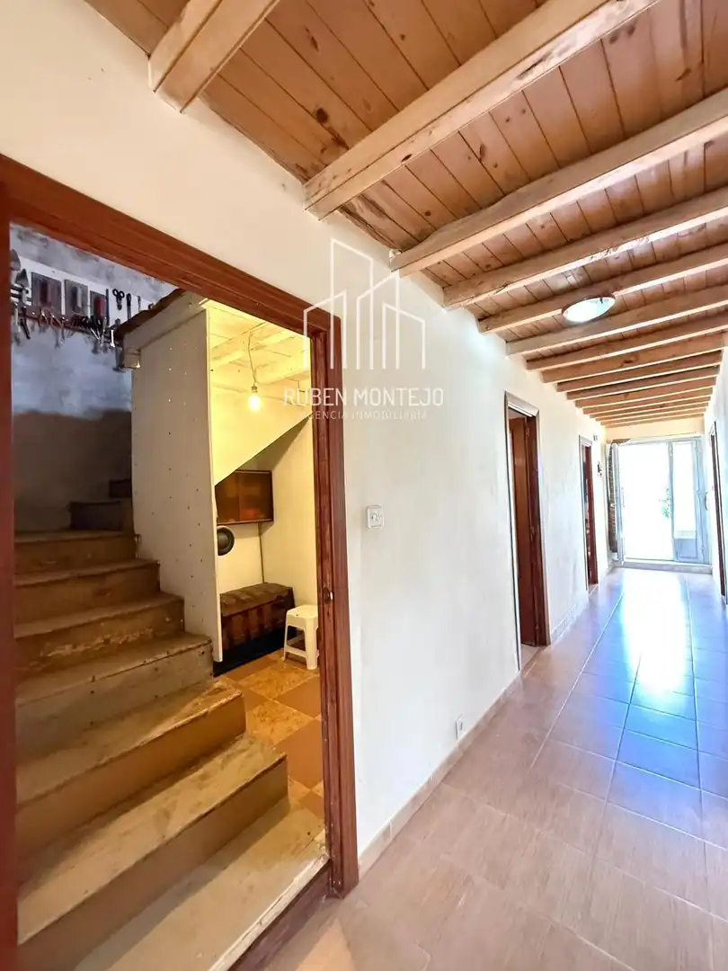 Houses for sale in Topas  with Private garden and Furnished