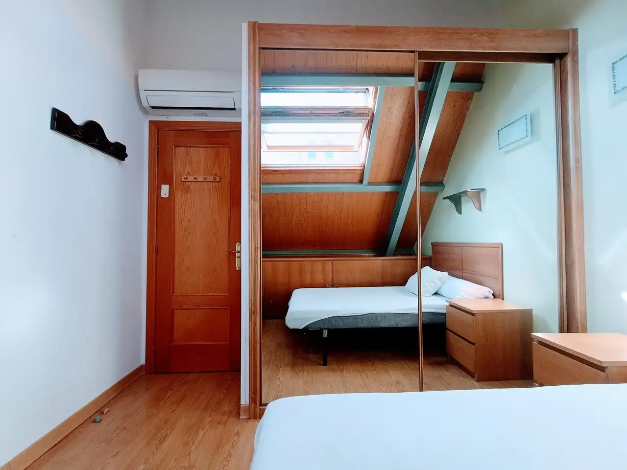 Habitación de Dúplex de alquiler en Madrid con Aire acondicionado, Amueblado y Horno