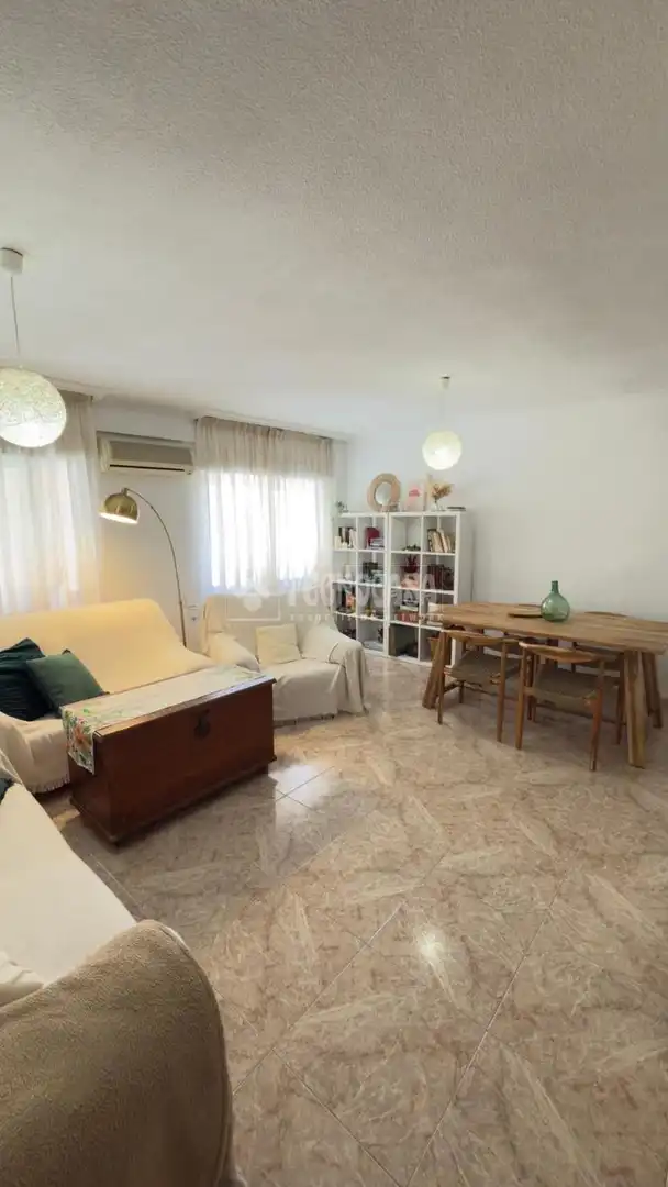 Living room of Flat for sale in Alicante / Alacant  with Air Conditioner and Heating