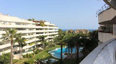 Foto 2 de Apartamento de alquiler en Puerto Banús, Marbella