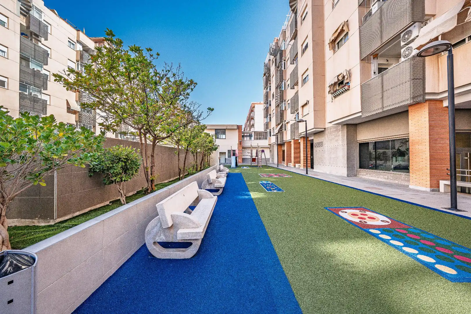 Terraza de Ático en venta en Alicante / Alacant con Calefacción, Jardín privado y Terraza