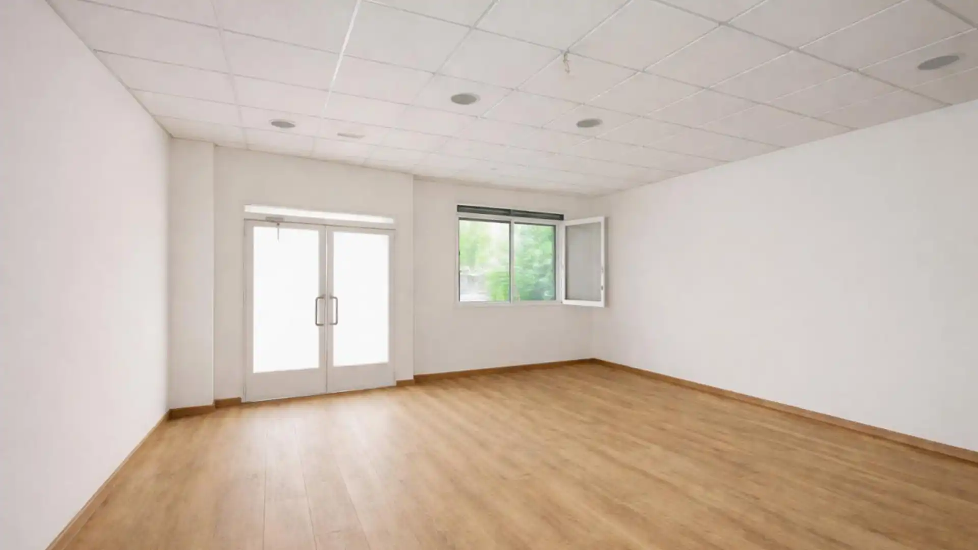 Premises for sale in Xirivella  with Heating