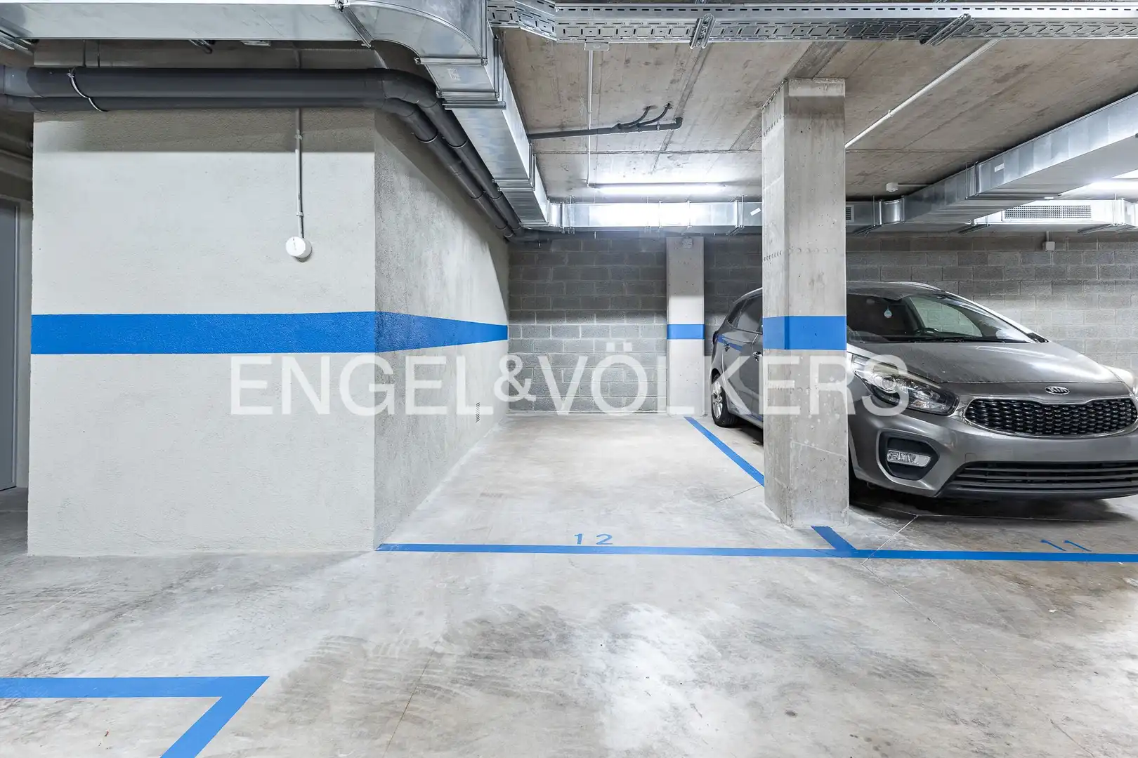 Parking of Ground floor for rent in Badalona  with Heating, Parquet flooring and Terrace
