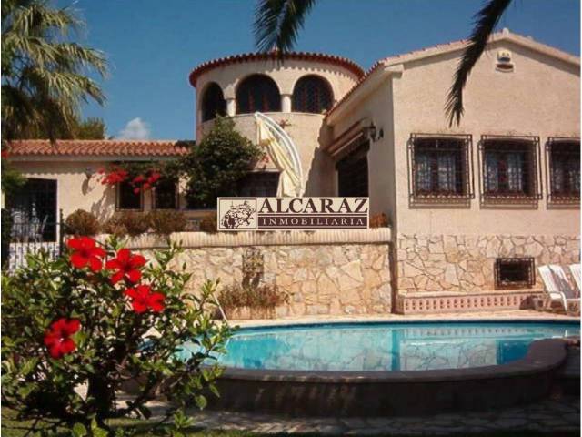 Casa-chalet en Venta en Santa Faz