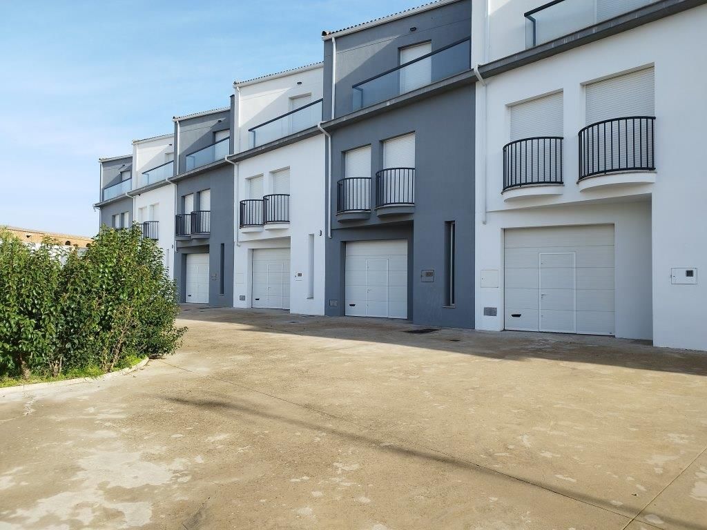 Single-family semi-detached for sale in EL CASTILLO, 78, Talarrubias
