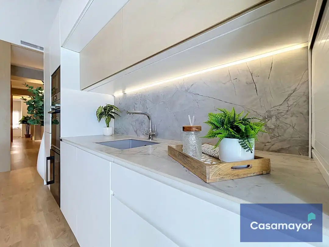 Cocina de Piso en venta en Alicante / Alacant con Aire acondicionado, Calefacción y Terraza