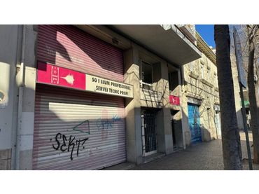 Local comercial en venda a Calle Rutlla 152