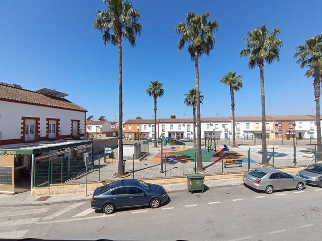 Edificio en Venta en Umbrete