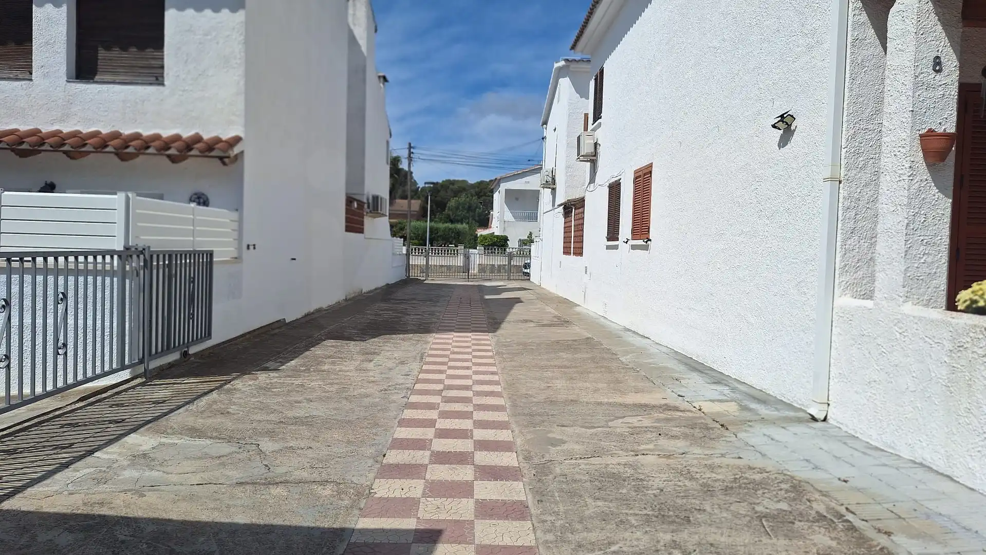 Vista exterior de Casa o chalet en venta en El Vendrell con Calefacción y Terraza